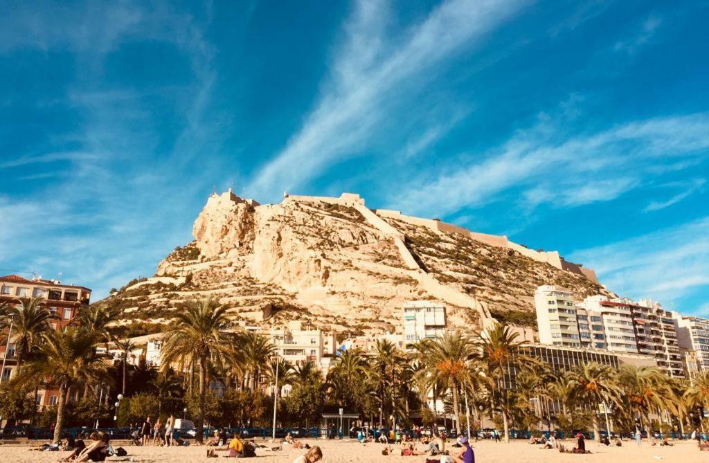 Stunning Sea View Lejlighed Alicante Eksteriør billede